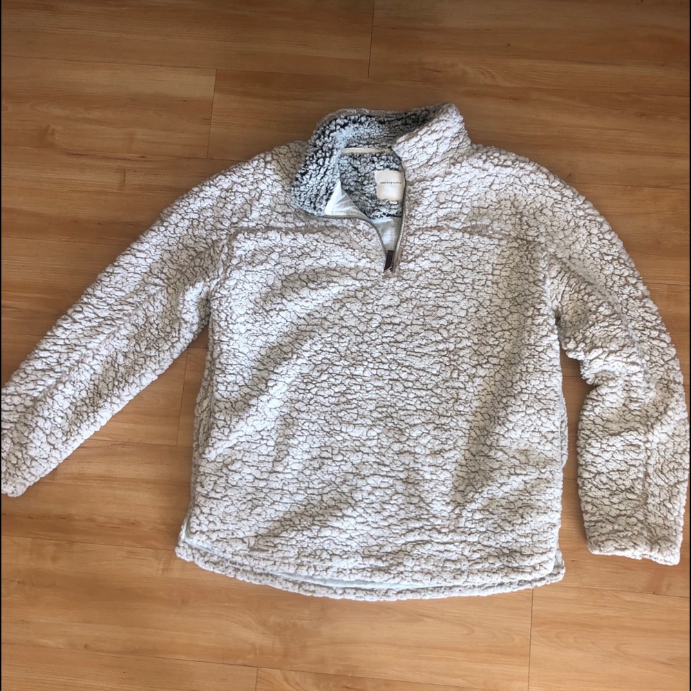 Thread and supply pullover